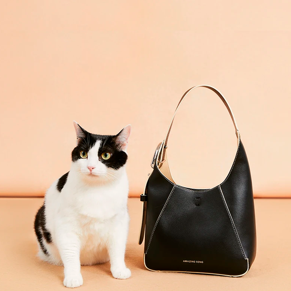 Women’s Flat Bucket Bag – Split Leather, Adjustable Strap, Neutral Color - Willen