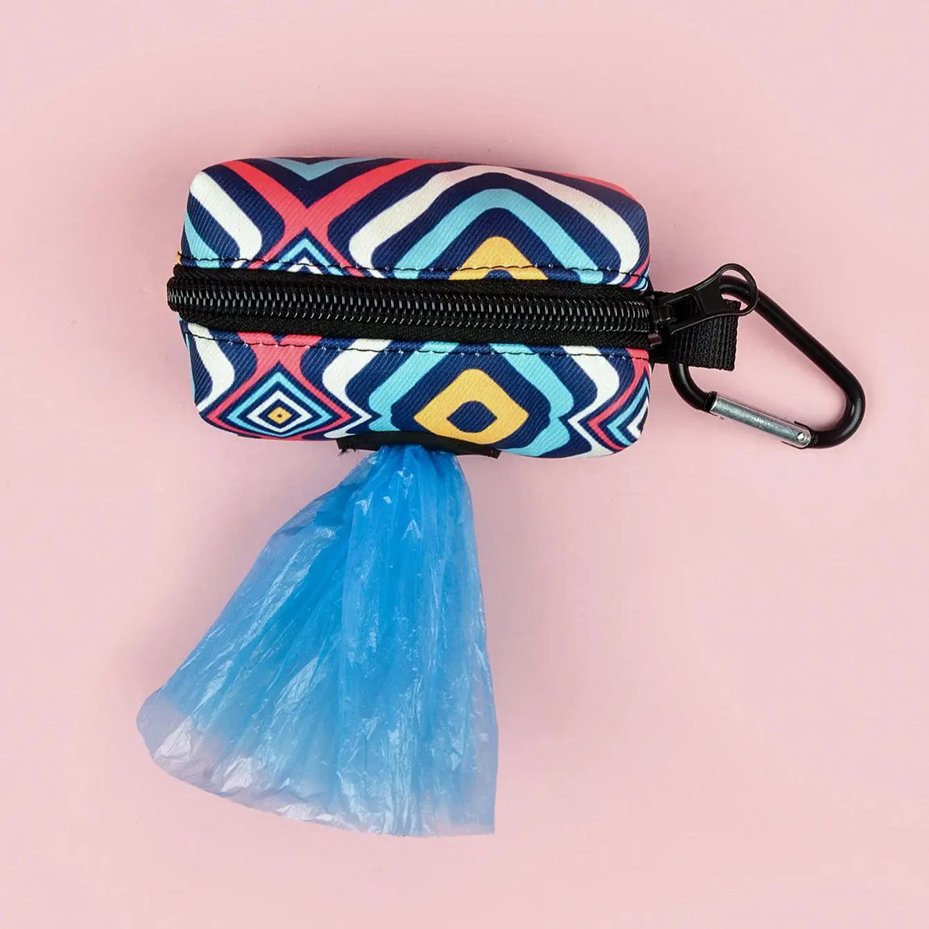 Portable Dog Waste Bag Dispenser – Compact & Clip-On Design - Willen