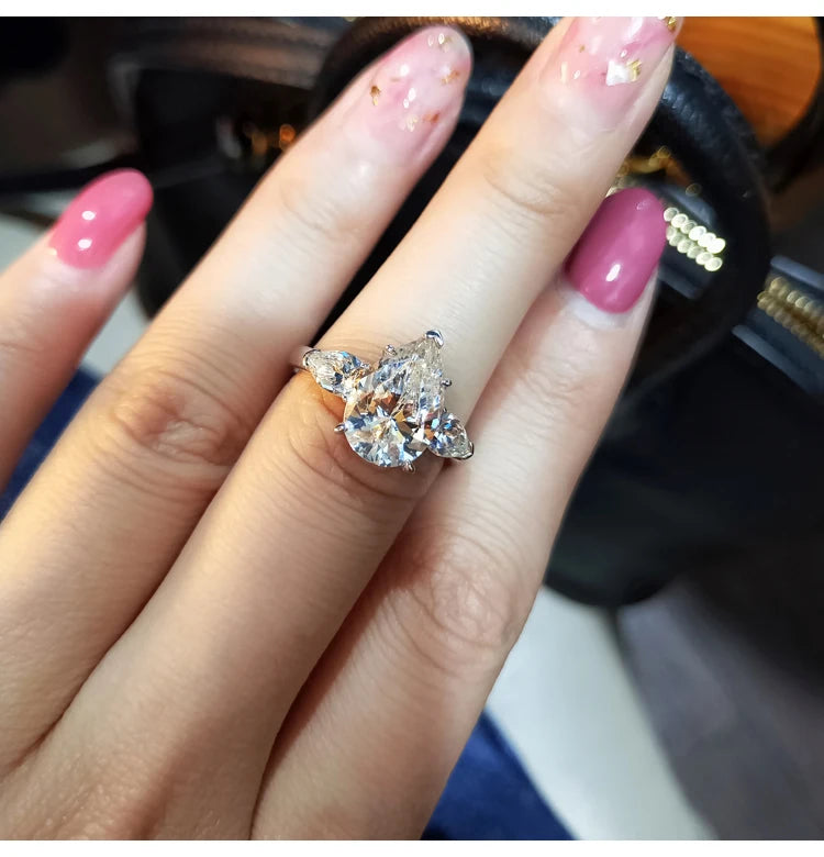 Teardrop Crystal Accent Ring – Polished Brass Minimalist Band - Willen