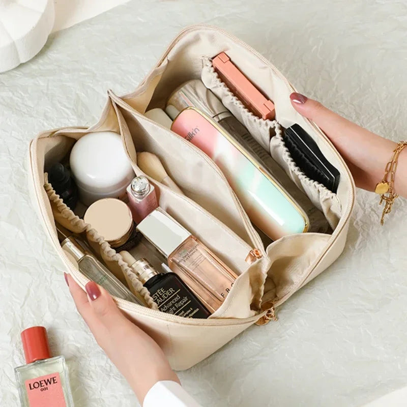 PU Leather Toiletry Bag – Waterproof Shell-Shaped Organizer - Willen