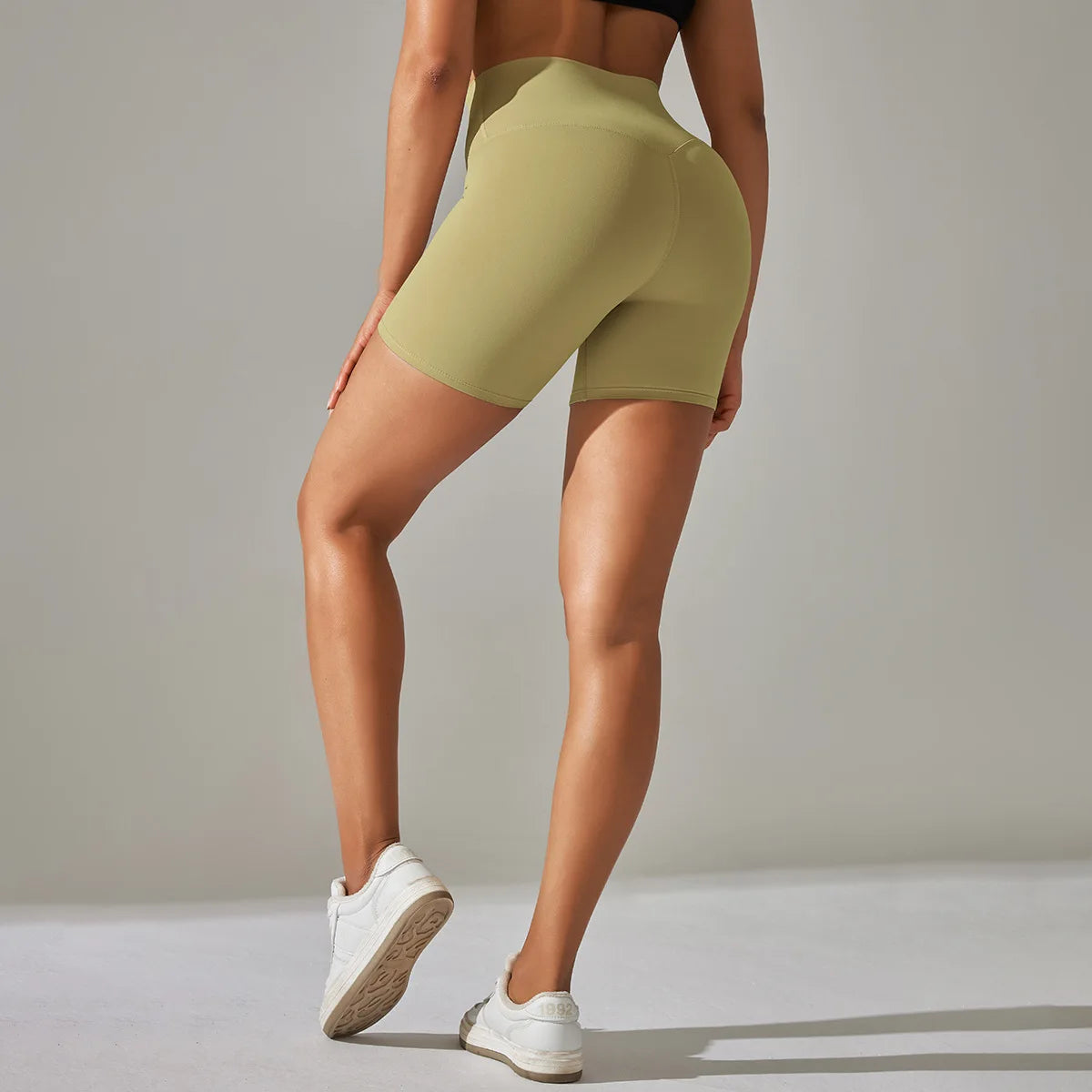 High-Waist Yoga Shorts – Seamless Nylon-Spandex Activewear for Women - Willen