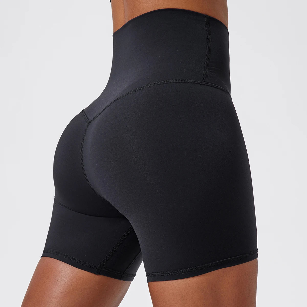 Seamless Yoga Shorts – High-Waist Stretch Design with Breathable Comfort - Willen