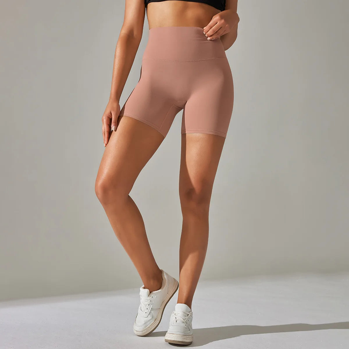High-Waist Yoga Shorts – Seamless Nylon-Spandex Activewear for Women - Willen