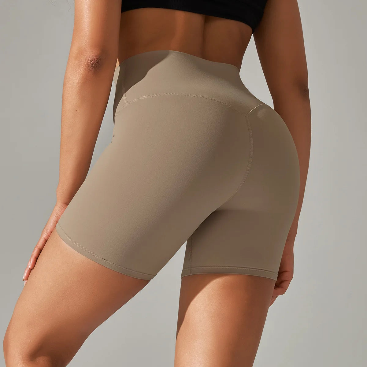 High-Waist Yoga Shorts – Seamless Nylon-Spandex Activewear for Women - Willen