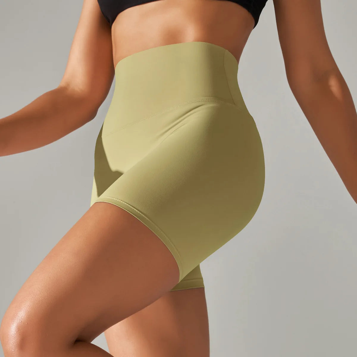 High-Waist Yoga Shorts – Seamless Nylon-Spandex Activewear for Women - Willen