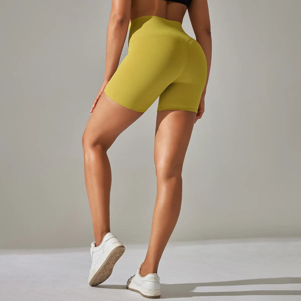 High-Waist Yoga Shorts – Seamless Nylon-Spandex Activewear for Women - Willen