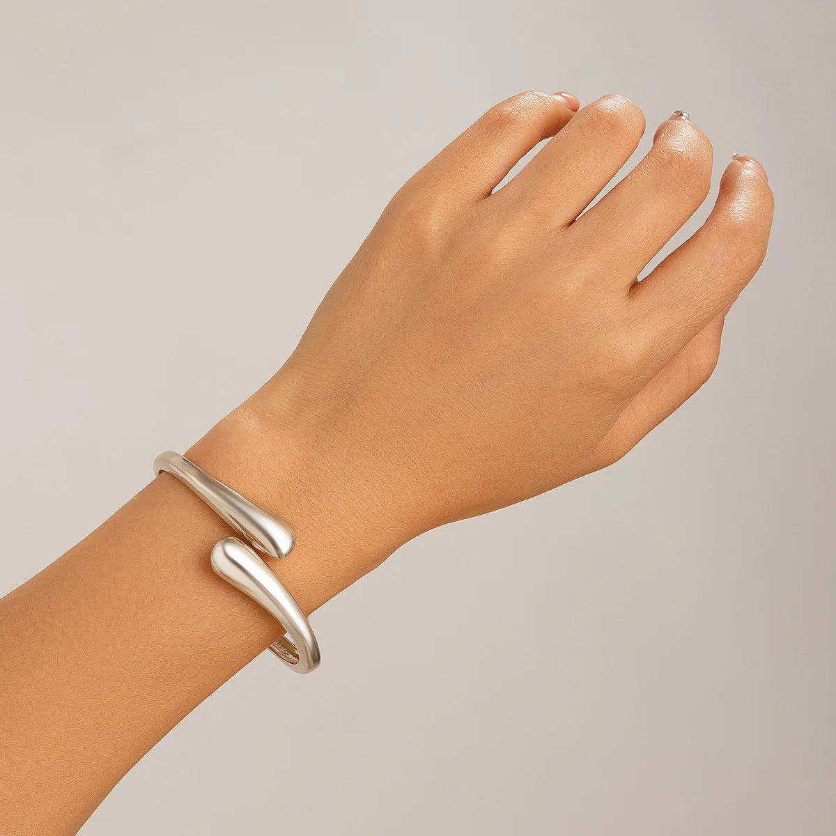 Geometric Jewelry Set – Mixed Gold and Silver Necklaces, Bangles & Adjustable Rings - Willen