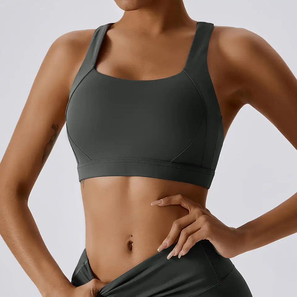 4-Piece Women's Yoga Set – Long Sleeve Sports Outfit with Leggings, Shorts, Bra & Top - Willen
