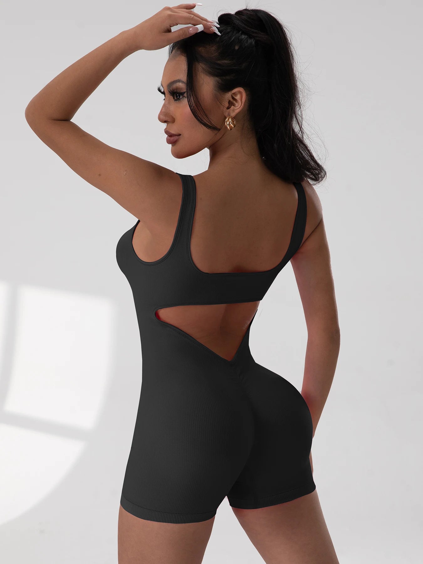 Backless One-Piece Jumpsuit – U-Neck, Sleeveless, Nylon-Spandex Blend - Willen