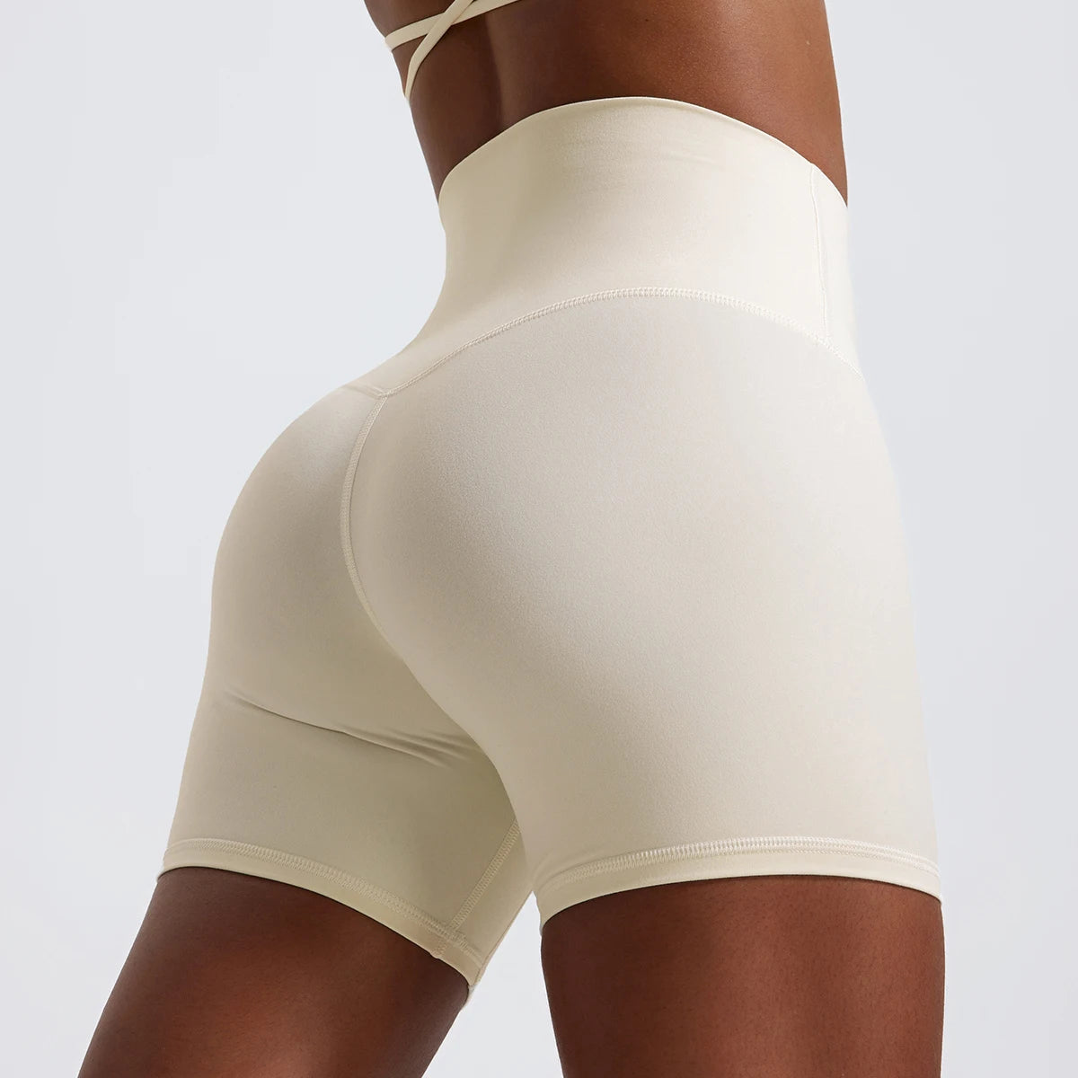 Seamless Yoga Shorts – High-Waist Stretch Design with Breathable Comfort - Willen