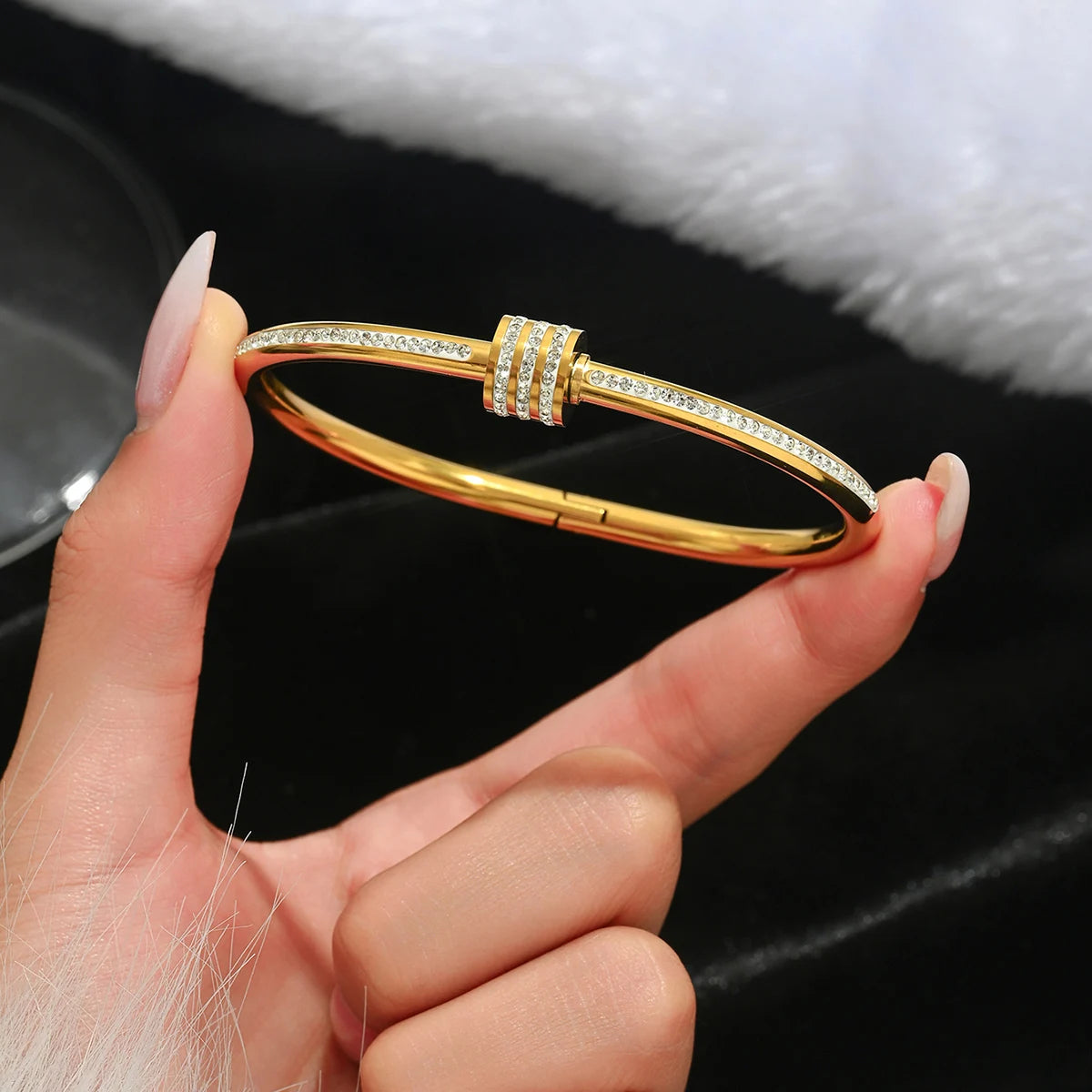 Gold Stainless Steel Bangle – Nail-Inspired Open Cuff Bracelet - Willen