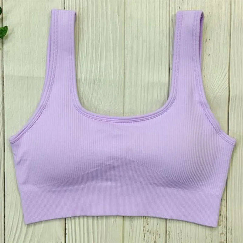 Seamless Ribbed Sports Bra – White Crop Top with Removable Pads - Willen