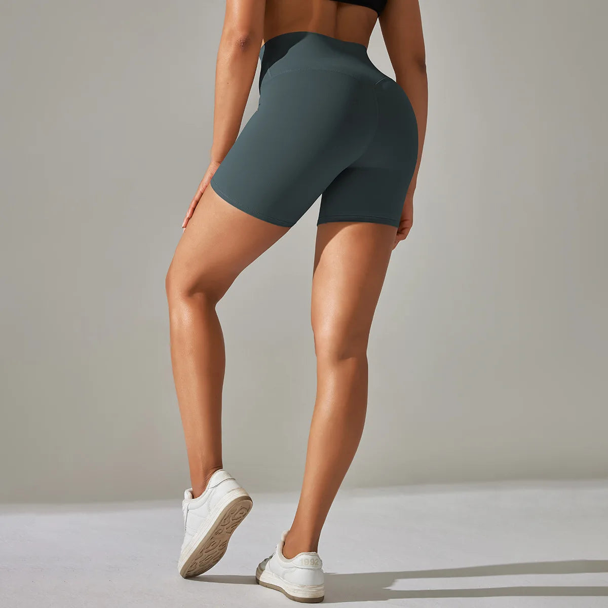 High-Waist Yoga Shorts – Seamless Nylon-Spandex Activewear for Women - Willen