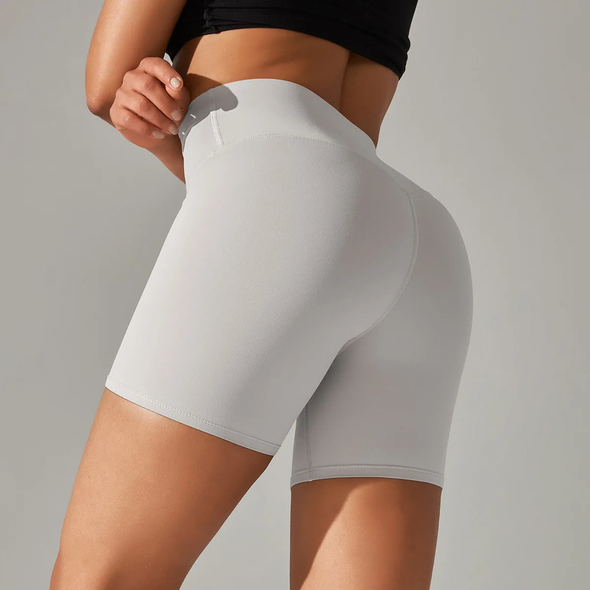 High-Waist Yoga Shorts – Seamless Nylon-Spandex Activewear for Women - Willen