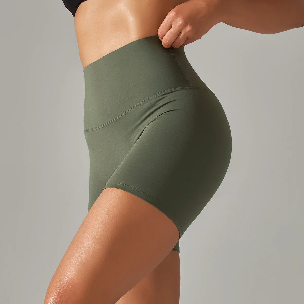 High-Waist Yoga Shorts – Seamless Nylon-Spandex Activewear for Women - Willen