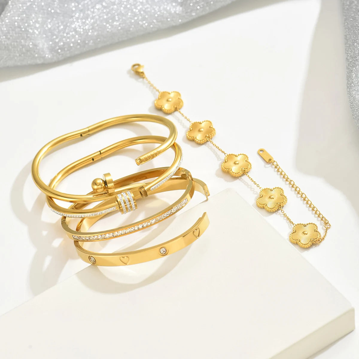 Gold Stainless Steel Bangle – Nail-Inspired Open Cuff Bracelet - Willen
