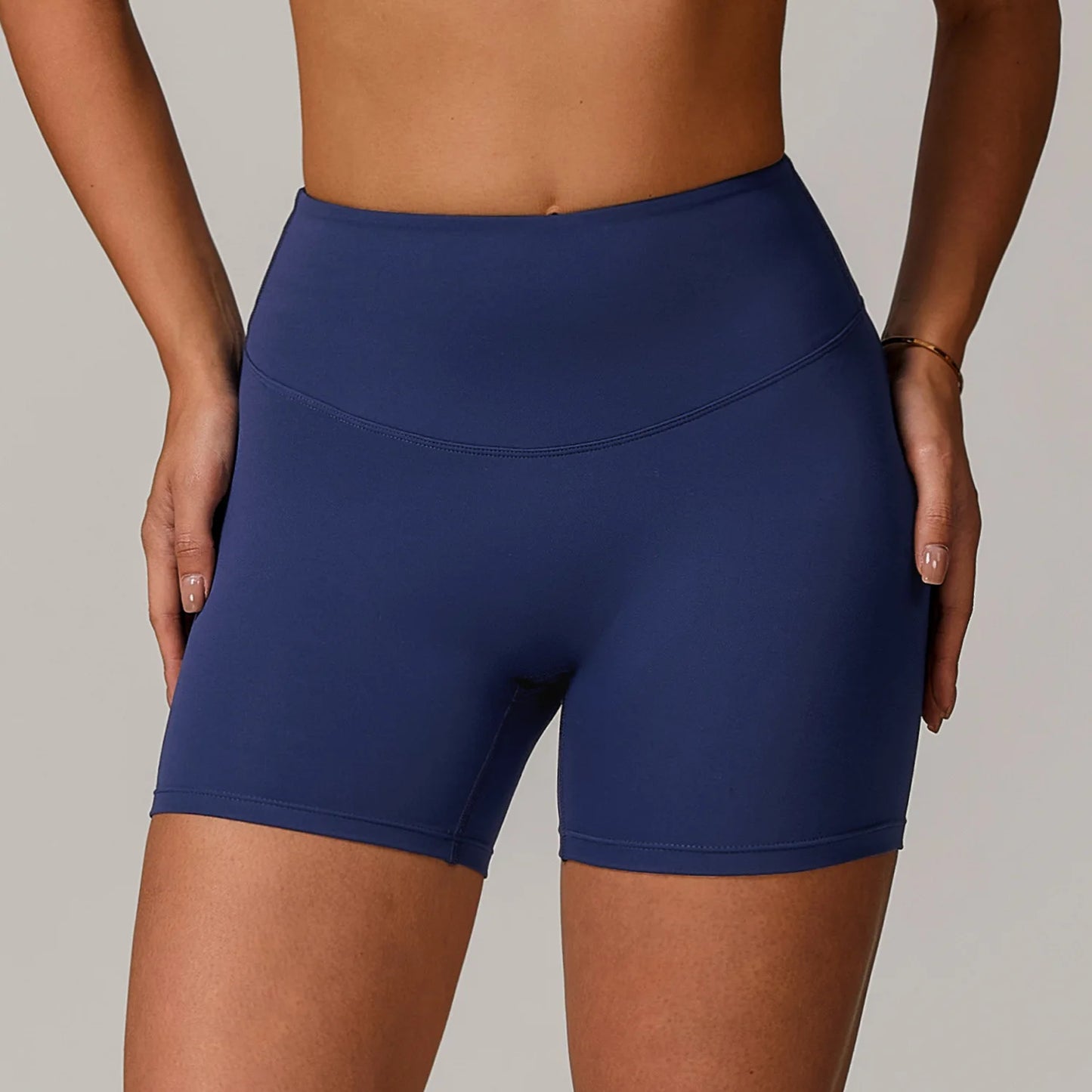 Seamless High-Waisted Workout Shorts – Flexible Fit with Supportive Feel - Willen