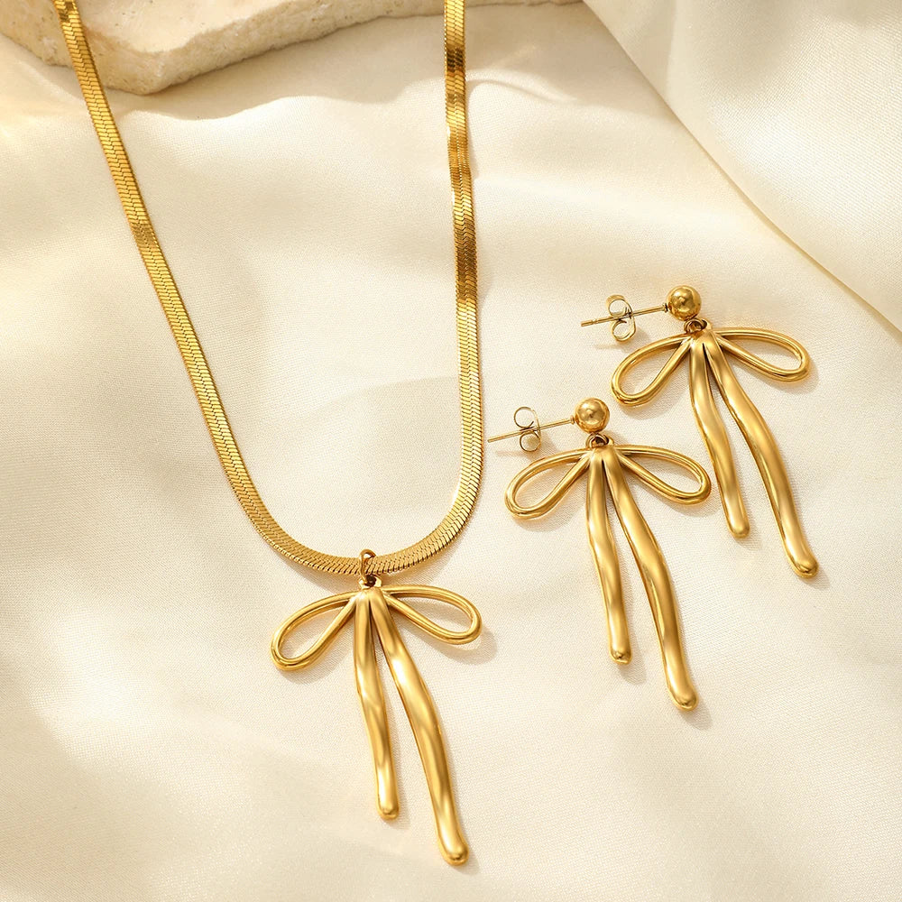 Stainless Steel Bow Pendant Jewelry Set – Snake Chain Necklace with Matching Stud Earrings - Willen