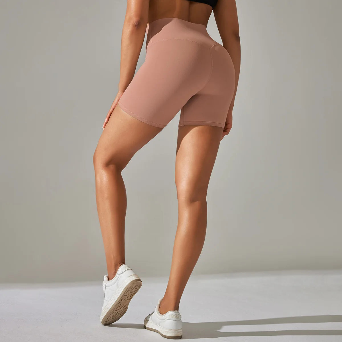High-Waist Yoga Shorts – Seamless Nylon-Spandex Activewear for Women - Willen