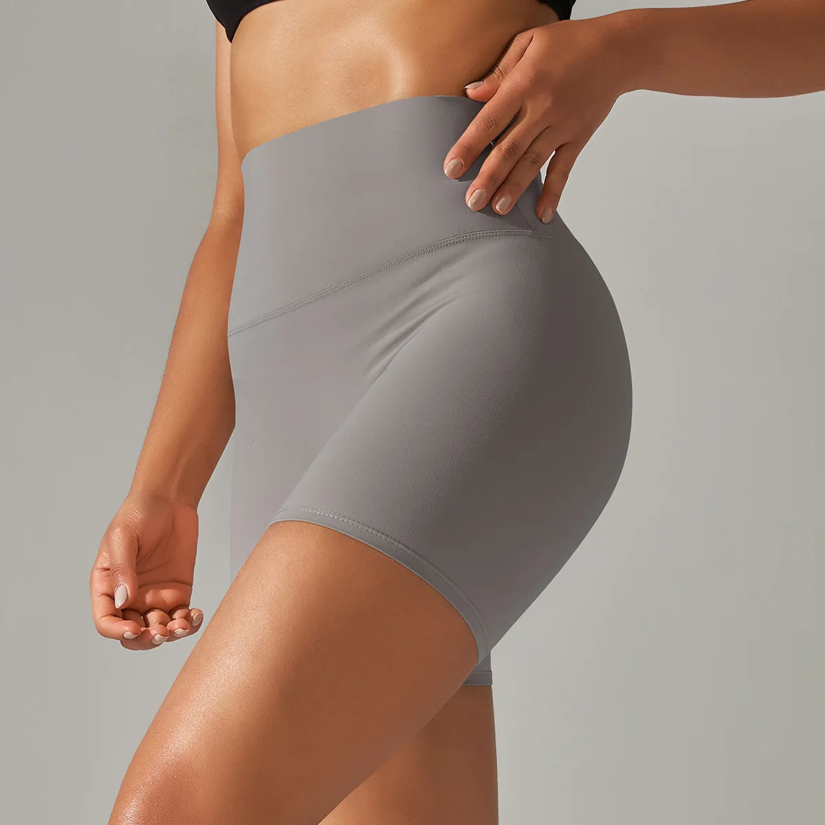 High-Waist Yoga Shorts – Seamless Nylon-Spandex Activewear for Women - Willen