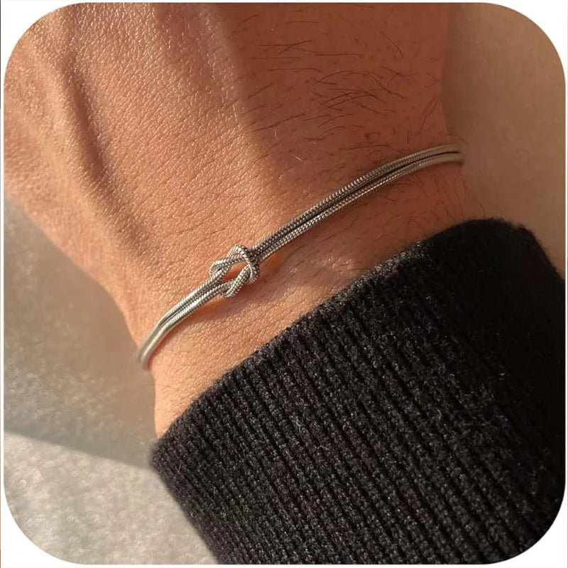 Gold-Plated Knot Bracelet – Adjustable Snake Chain with Polished Finish - Willen