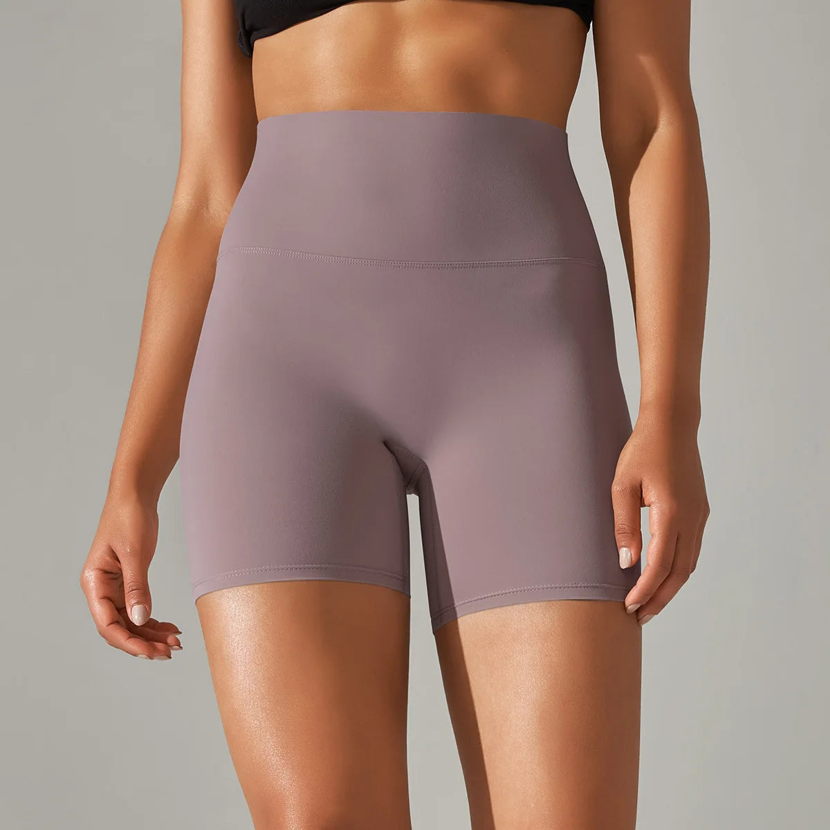 High-Waist Yoga Shorts – Seamless Nylon-Spandex Activewear for Women - Willen