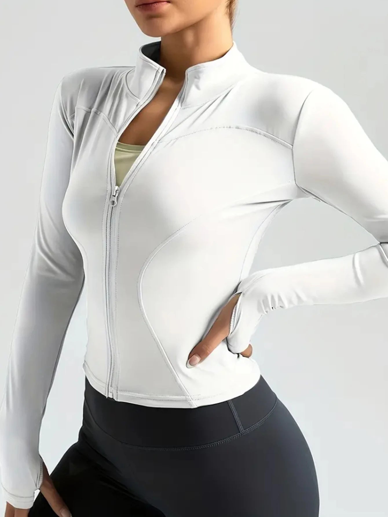 WarmFlex Yoga Jacket – Lightweight Slim-Fit Training Layer for Women - Willen