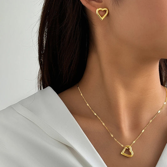 Heart Pendant Jewelry Set – Minimalist Necklace & Earrings in Stainless Steel - Willen