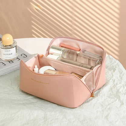 PU Leather Toiletry Bag – Waterproof Shell-Shaped Organizer - Willen
