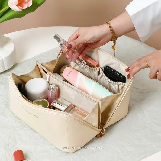 PU Leather Toiletry Bag – Waterproof Shell-Shaped Organizer - Willen