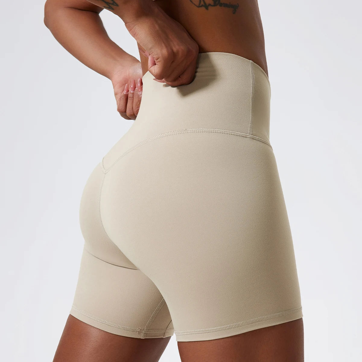 Seamless Yoga Shorts – High-Waist Stretch Design with Breathable Comfort - Willen