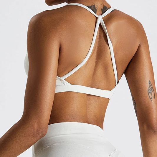 Seamless Sports Bra – Cross-Back, Removable Pads, Stretch Fit - Willen