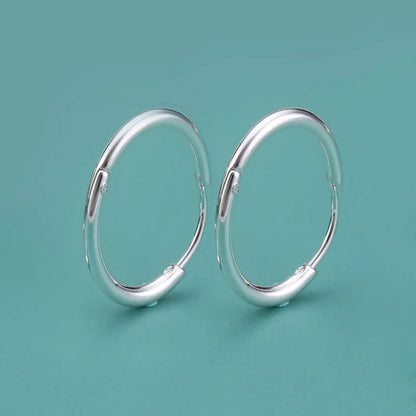 Small Stainless Steel Hoop Earrings – Hypoallergenic Unisex Set for Pierced Ears - Willen