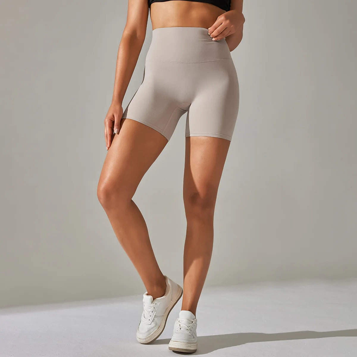 High-Waist Yoga Shorts – Seamless Nylon-Spandex Activewear for Women - Willen